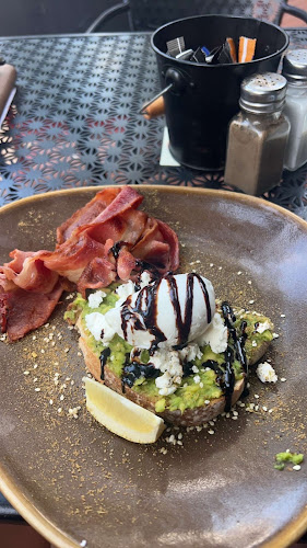 Comentarii opinii despre Cafe Vivaldi