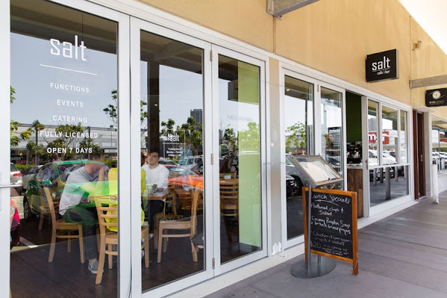 Salt Cafe Bar