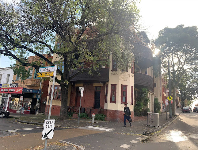 Opinii despre LUCKY STORE (Milk Bar) în St Kilda - Hospitality and gastronomy