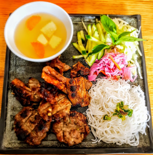 CHOW! - Hospitality and gastronomy