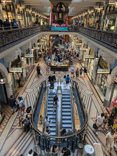 Comentarii opinii despre Metropole Cafe