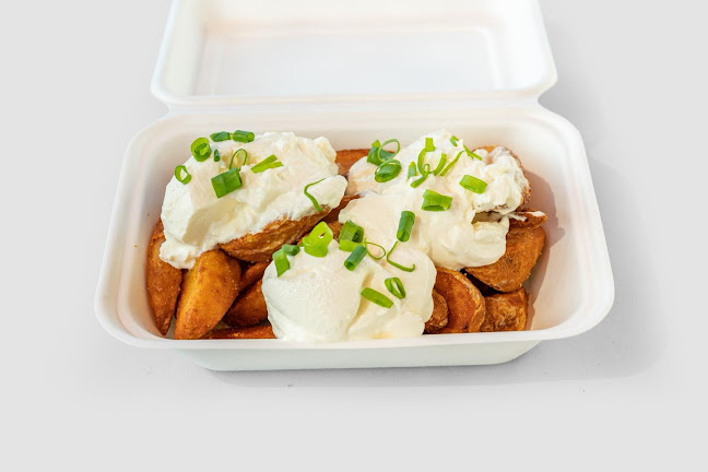 Vella's Foodstore - Ooralea