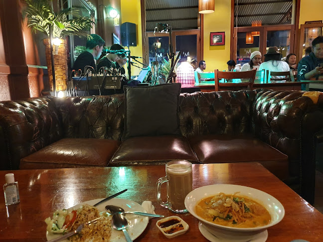 Makan² Cafe - Victoria Park