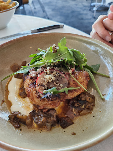 Comentarii opinii despre River Cafe