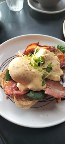 Comentarii opinii despre COFFEE MAN