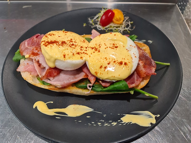 23 Forbes Rd, Parkes NSW 2870