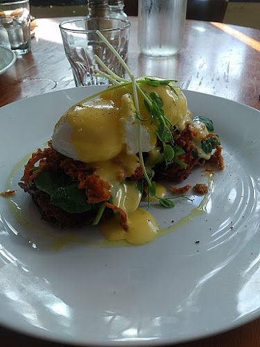 Comentarii opinii despre Overtime Cafe & Bar