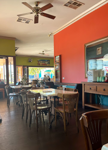 Henrys Cafe Brasserie - Bunbury