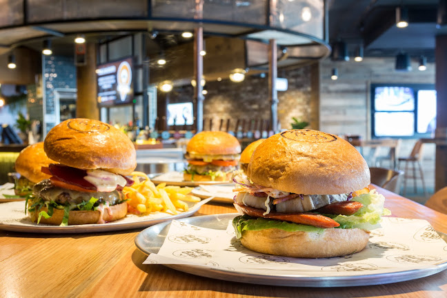 Comentarii opinii despre The Boat Shed Bar