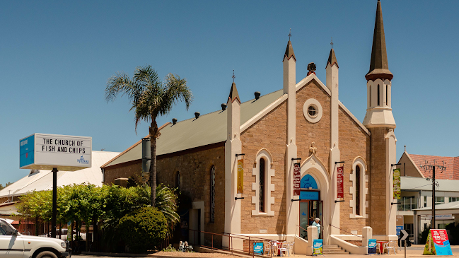 Spirou Seafood and Salad (Church of Fish and Chips) - Hospitality and gastronomy