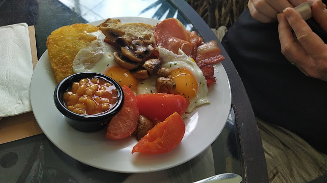 263 Ingham Rd, Garbutt QLD 4814