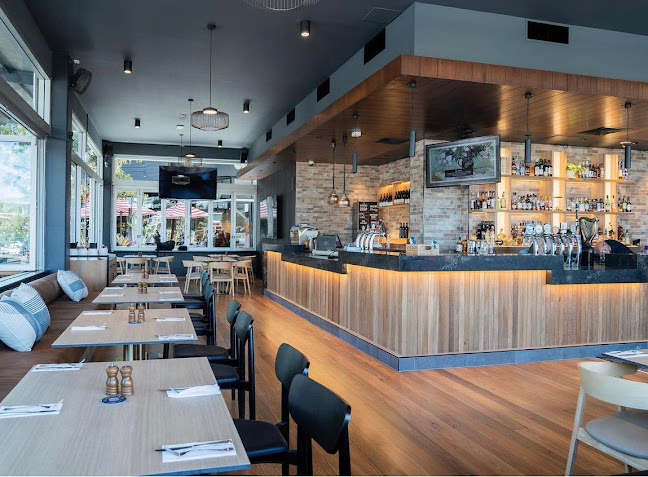 North Lakes Tavern - Hospitality and gastronomy