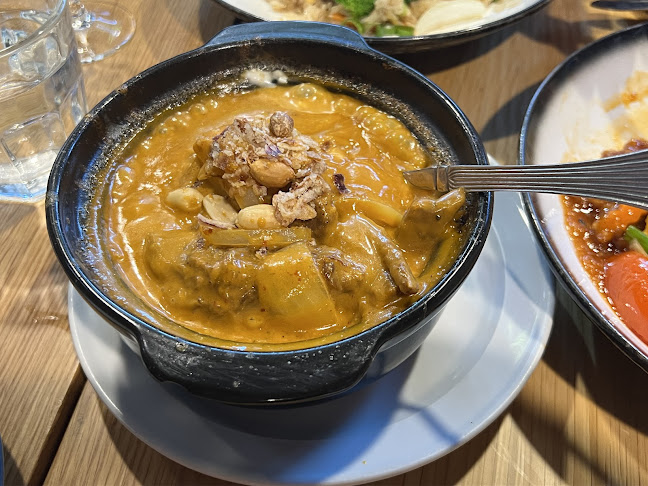 Opinii despre 92 Chilli Basil Thai Restaurant în Gosford - Hospitality and gastronomy