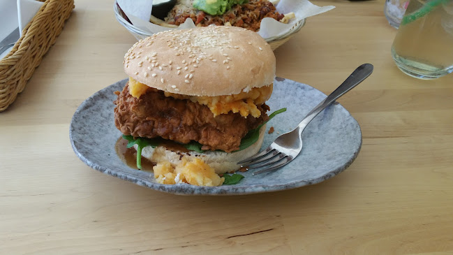 Two-Bit Villains - Hospitality and gastronomy