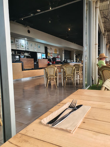 Comentarii opinii despre Montmartre By The Sea