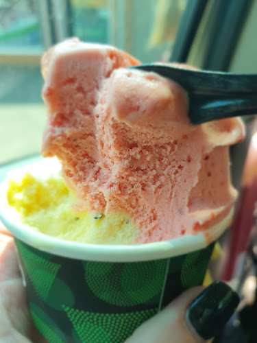 96A Oshanassy St, Sunbury VIC 3429