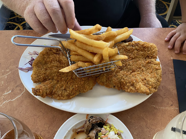 Sip'n Save - Mulga Hill Tavern - Hospitality and gastronomy