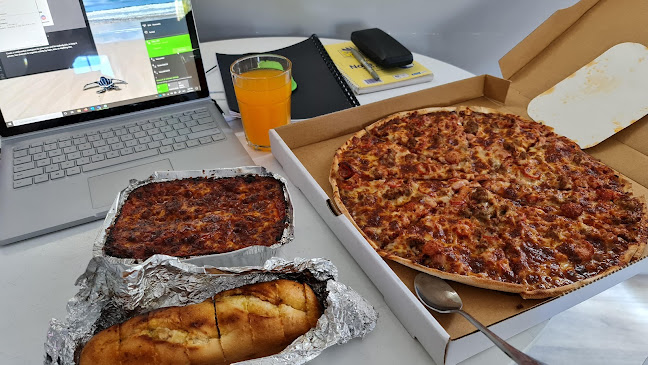 Nate's Pizzeria - Hospitality and gastronomy