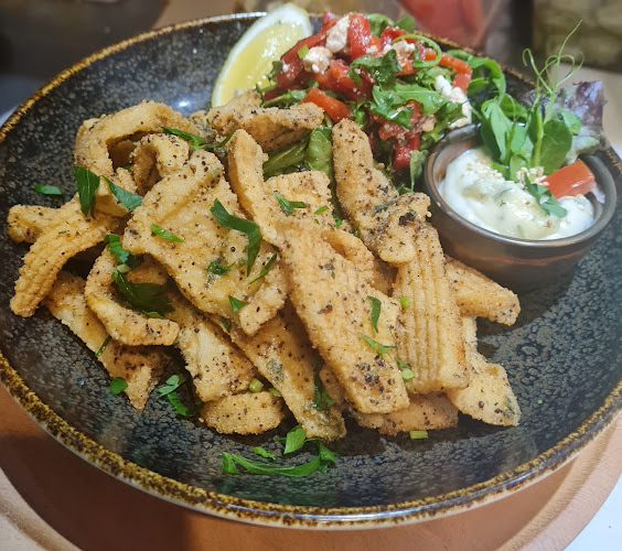 Featherbrook Shopping Centre, 15/238 Boardwalk Blvd, Point Cook VIC 3030