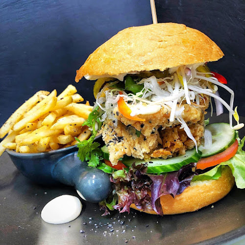 Comentarii opinii despre Indulge Bistro