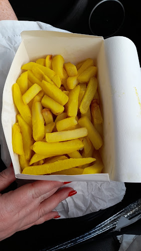 By The Sea Fish n Chips & Burgers - Kiama