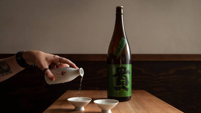 Jams Karaoke & Bar - Hospitality and gastronomy