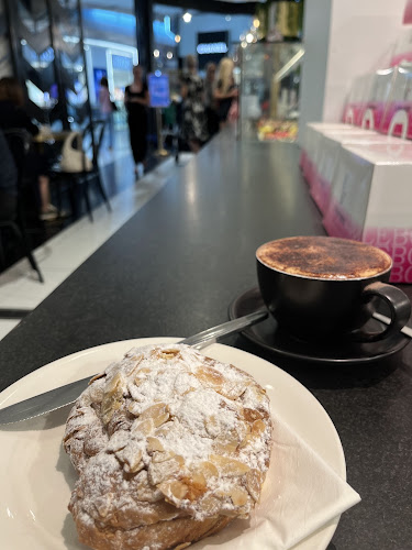 Hooker Blvd, Broadbeach QLD 4218