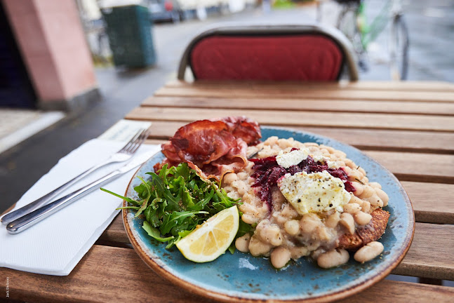 Parkville Store. - Hospitality and gastronomy