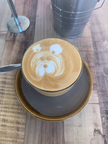 396 Peel St, Tamworth NSW 2340