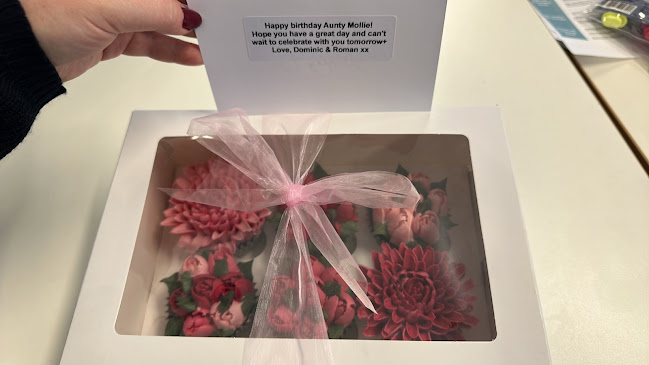 Dingley Lane Cupcakery - Gilmore