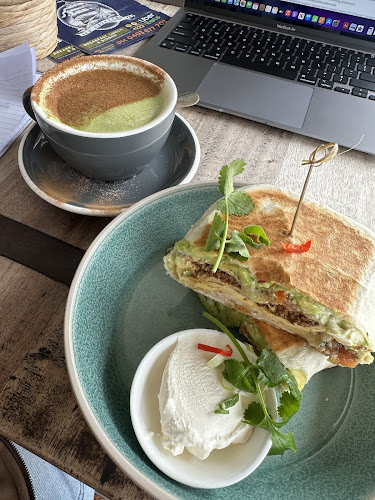 2/79 Galleon Way, Currumbin Waters QLD 4223