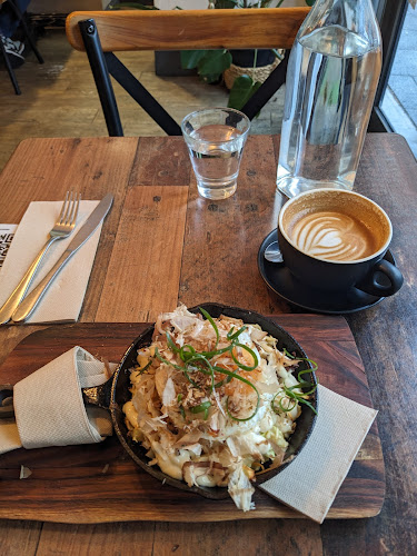 Comentarii opinii despre Dandy Lane Cafe