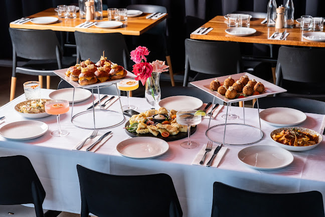 Slices Caroline Springs - Caroline Springs