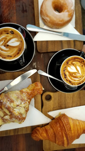 Shop 1a, 118 Devonshire Street (cnr, Holt St, Surry Hills NSW 2010