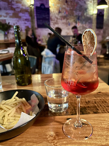 Mitchell Harris Wines - Hospitality and gastronomy