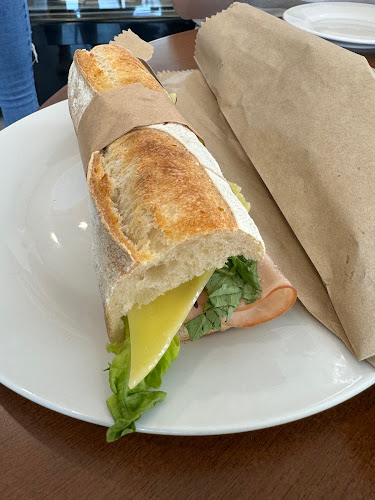 Manubread - Hospitality and gastronomy