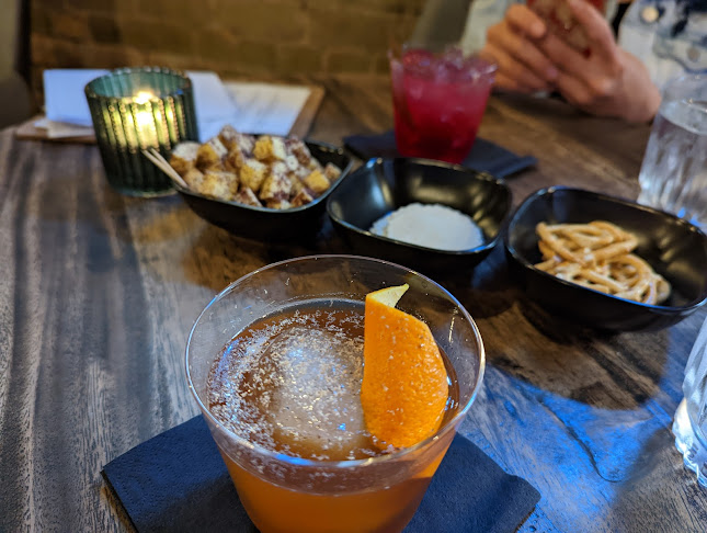 Santé Cocktail Bar - Toowoomba City