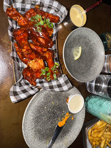 75 Surf Parade, Broadbeach QLD 4218