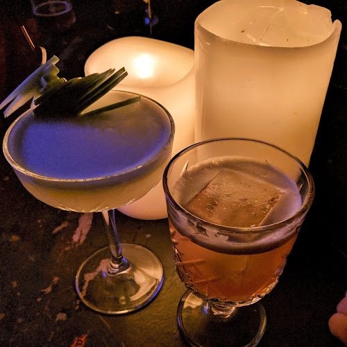 Comentarii opinii despre Assembly Bar