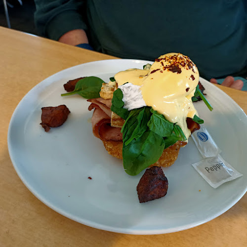 Comentarii opinii despre Country Coffee