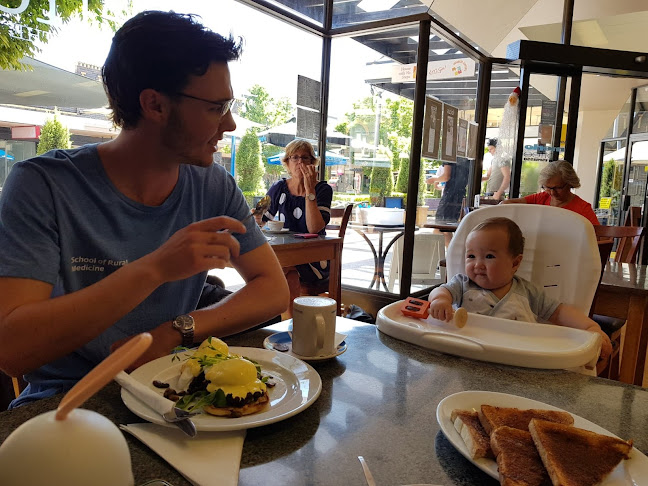 Opinii despre CAFFIENDS in the mall în Armidale - Hospitality and gastronomy