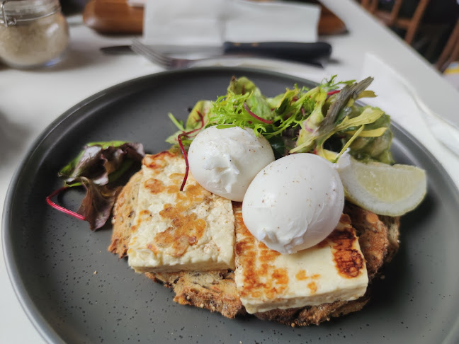 Comentarii opinii despre The Garden Room