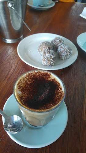 Opinii despre The Bower Manly în Manly - Hospitality and gastronomy