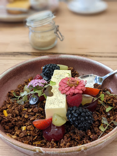 Funkey Monkey Cafe - Lakes Entrance