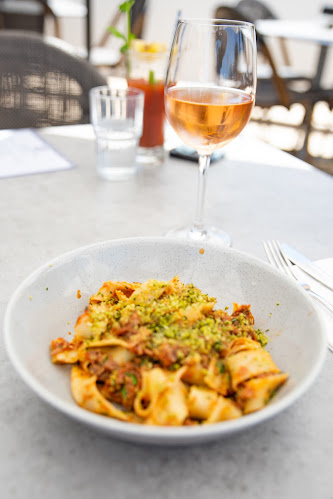 Comentarii opinii despre Artezen