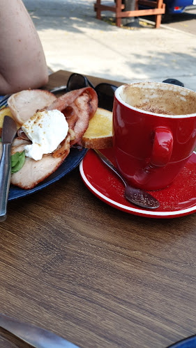 67 Cleary St, Hamilton NSW 2303