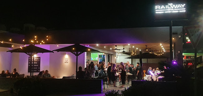 Railway Hotel Yeppoon - Hospitality and gastronomy