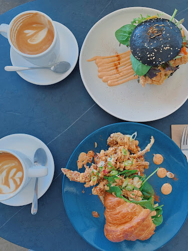 Leisurely coffee - Adelaide