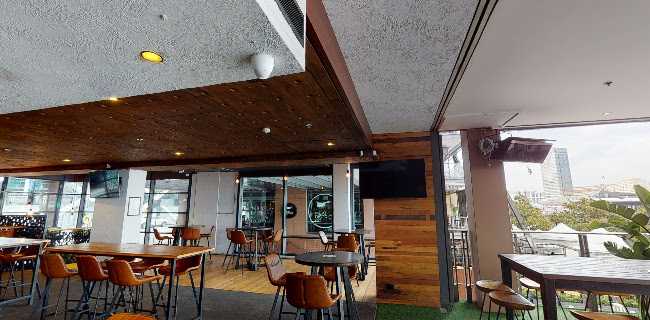 Comentarii opinii despre Henley's Bar & Kitchen