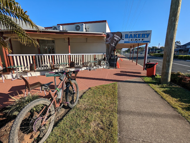 Comentarii opinii despre Esk Bakery & Cafe